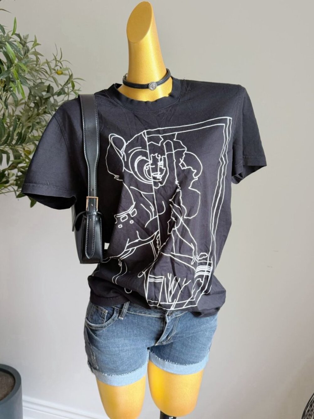 Black Oversized Line Art Graphic T-Shirt Size M